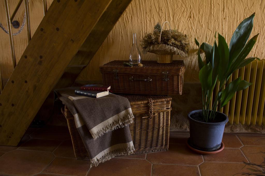 Casa Rural Santa Elena Villafranca de los Caballeros エクステリア 写真